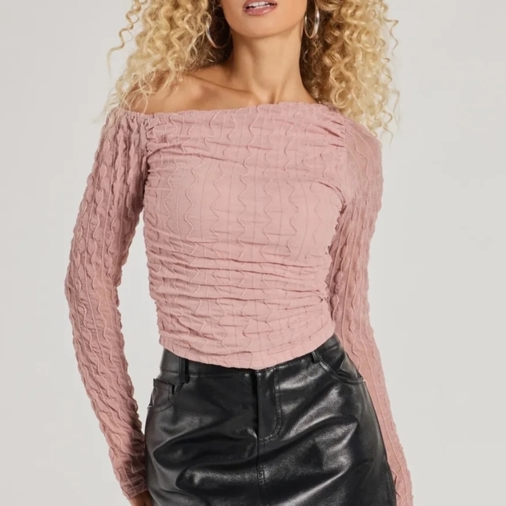 Windsor Mauve Textured Off-Shoulder Top